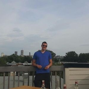 Meet your Posher, Eric